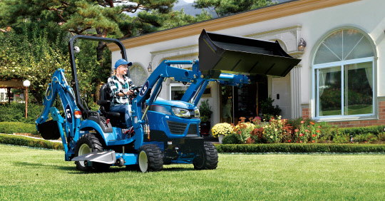 LS엠트론은 오는 2월 28일까지 농기계 중·소기업 글로벌 진출을 위한 수출 인큐베이팅 프로그램 'LS GBPP'의 참가 기업을 모집한다고 21일 밝혔다. 중·소 농기계 업체의 부품 등이 들어간 LS엠트론의 트랙터 MT1 모델 이미지. <LS엠트론 제공>